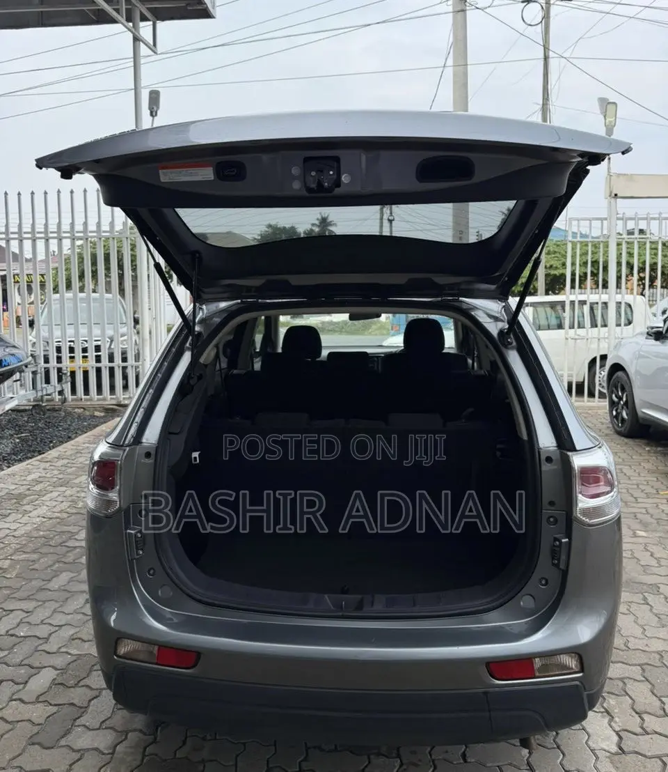 Mitsubishi Outlander 2013 Gray