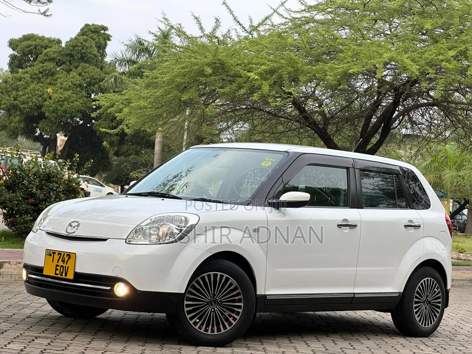 Mazda Verisa 2006 White