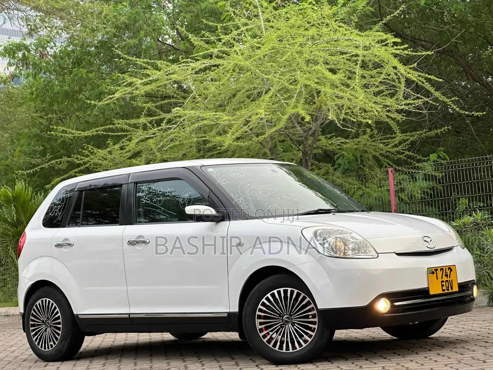 Mazda Verisa 2006 White