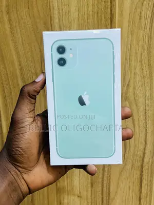 New Apple iPhone 11 128 GB Green