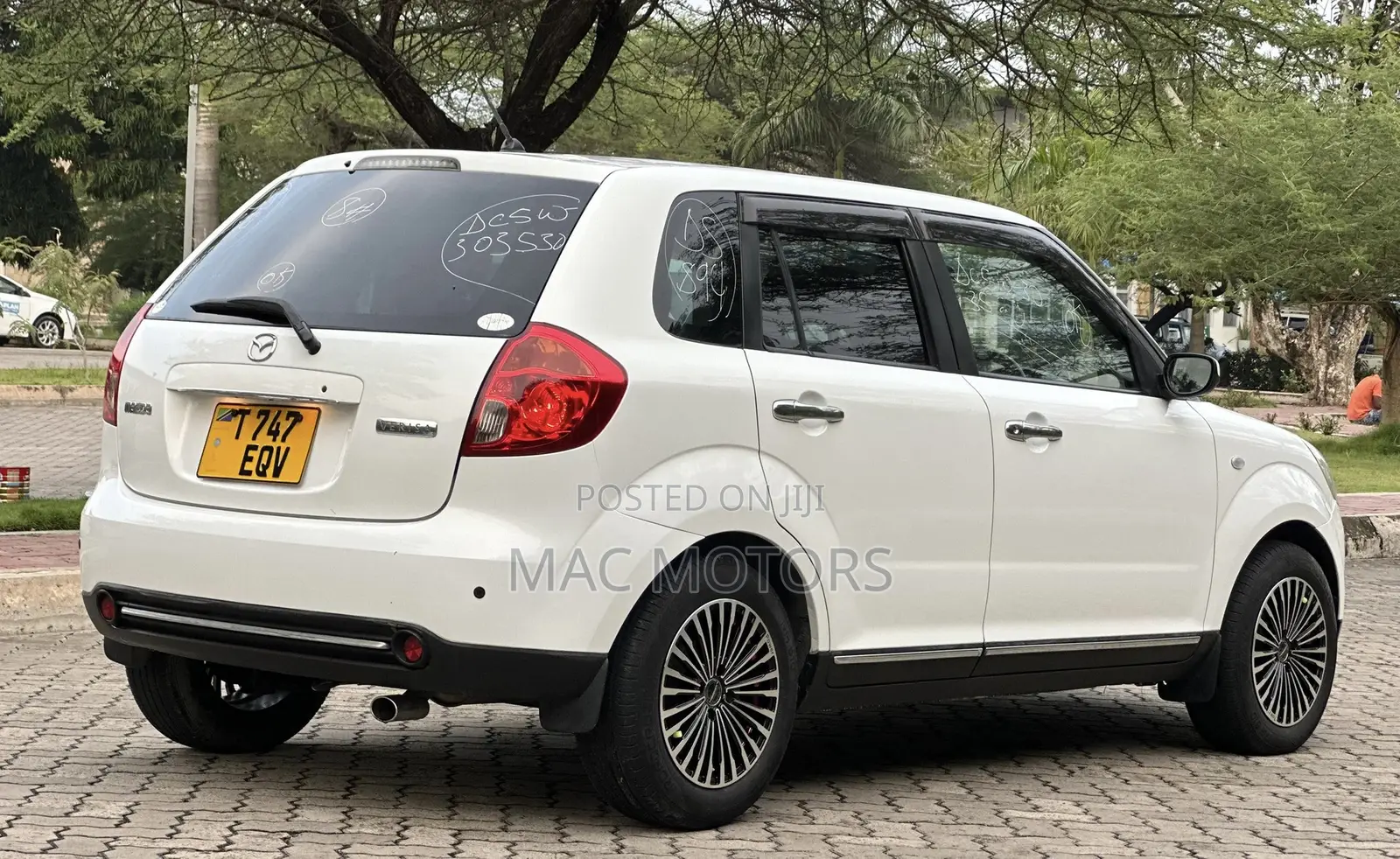 Mazda Verisa 2006 White