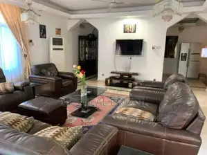 5bdrm Mansion in Msasani for sale