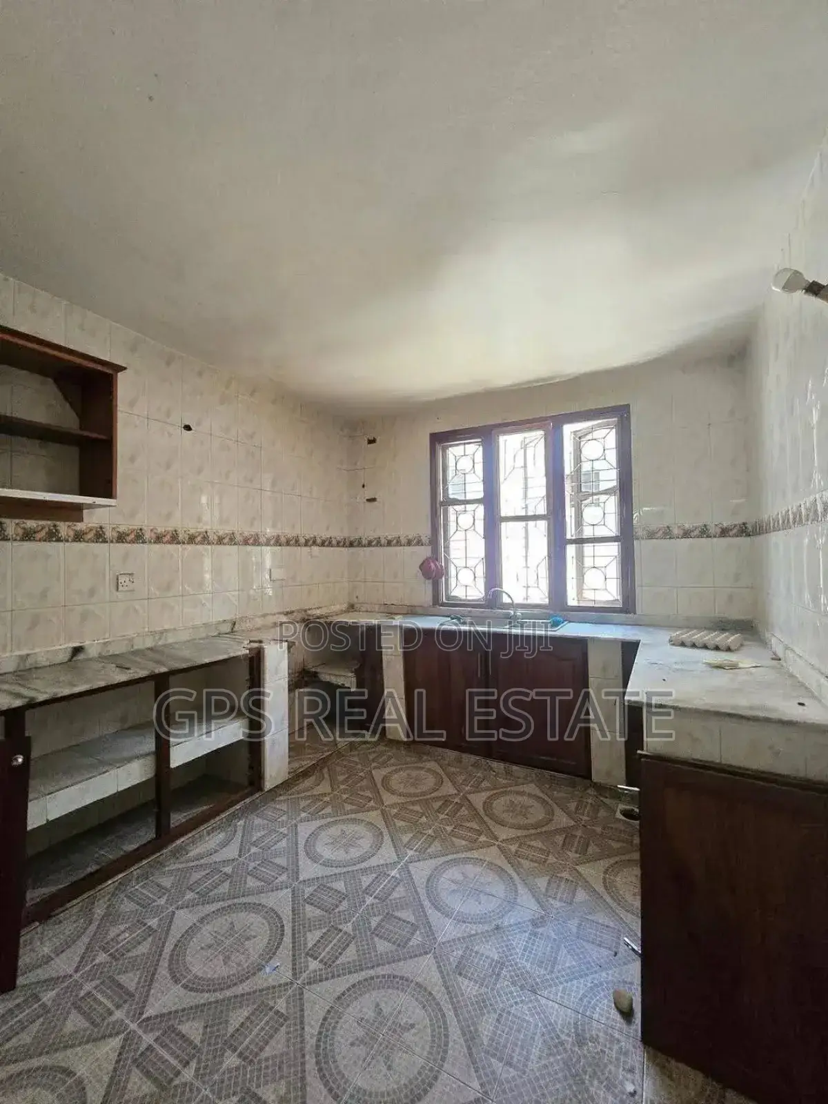 7bdrm House in Mikocheni B for rent