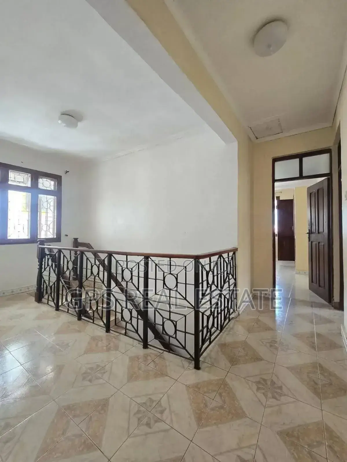 7bdrm House in Mikocheni B for rent