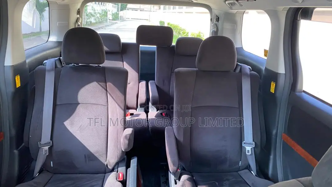 Toyota Vellfire 2010 White