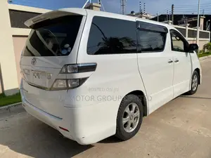 Toyota Vellfire 2010 White