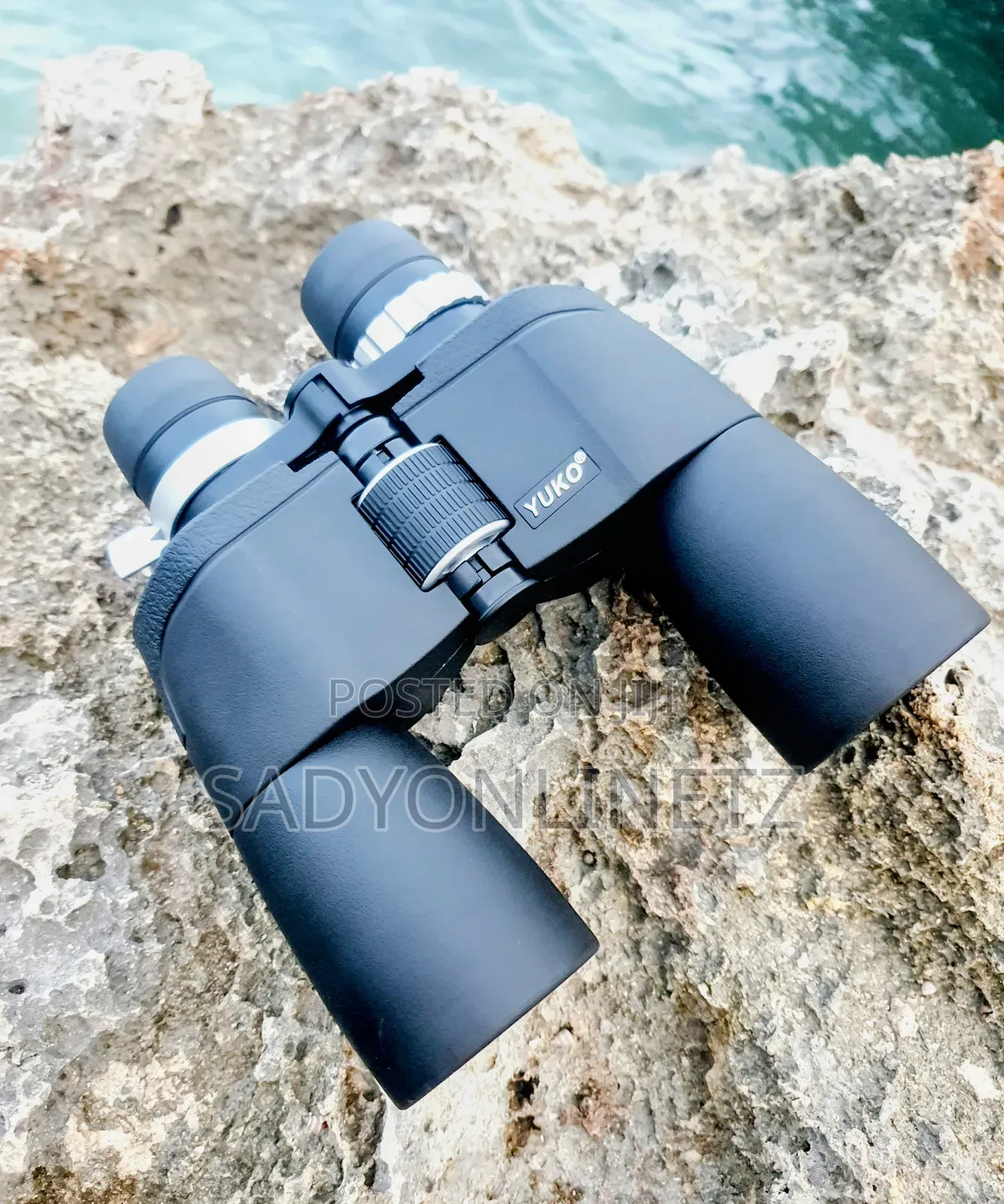 Yuko Binocular 10-22×50 Zoom