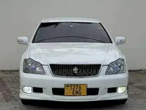 Toyota Crown 2006 White