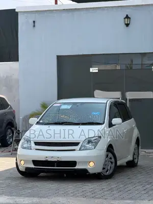 Toyota IST 2003 White