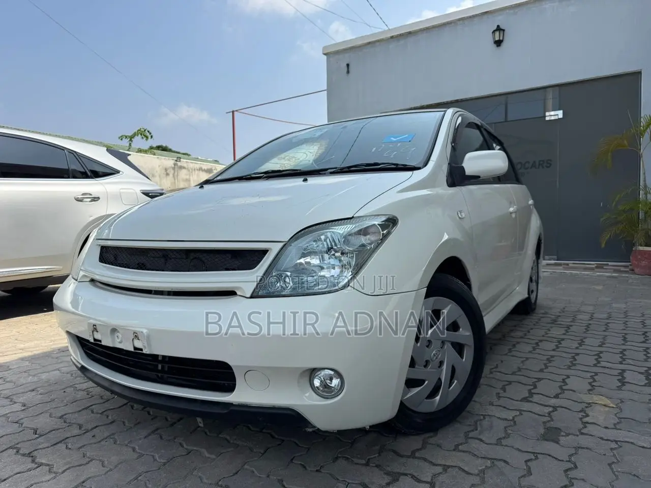 Toyota IST 2003 White
