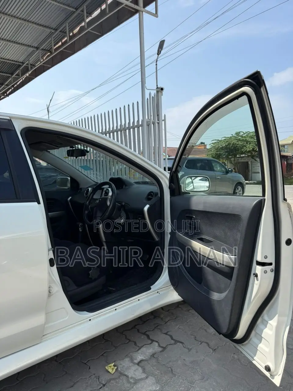 Toyota IST 2003 White