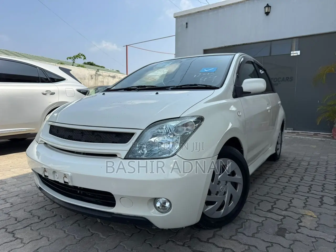 Toyota IST 2003 White