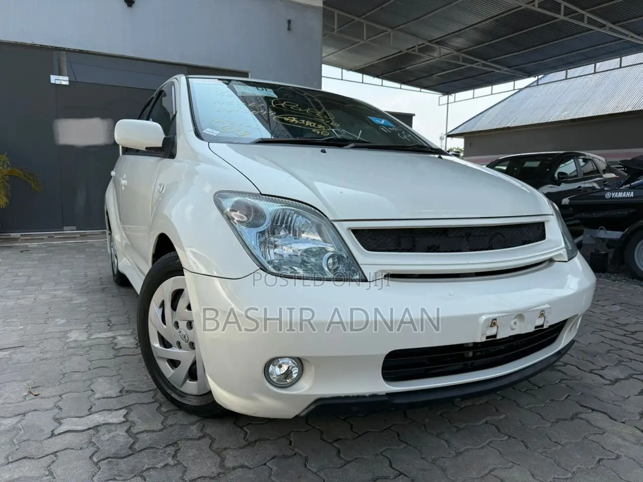 Toyota IST 2003 White