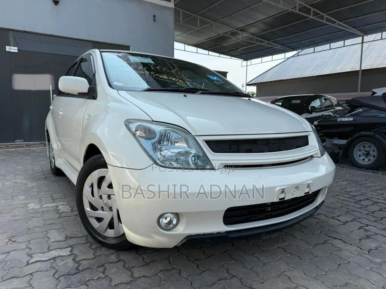 Toyota IST 2003 White
