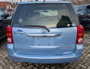Toyota Raum 2004 Blue