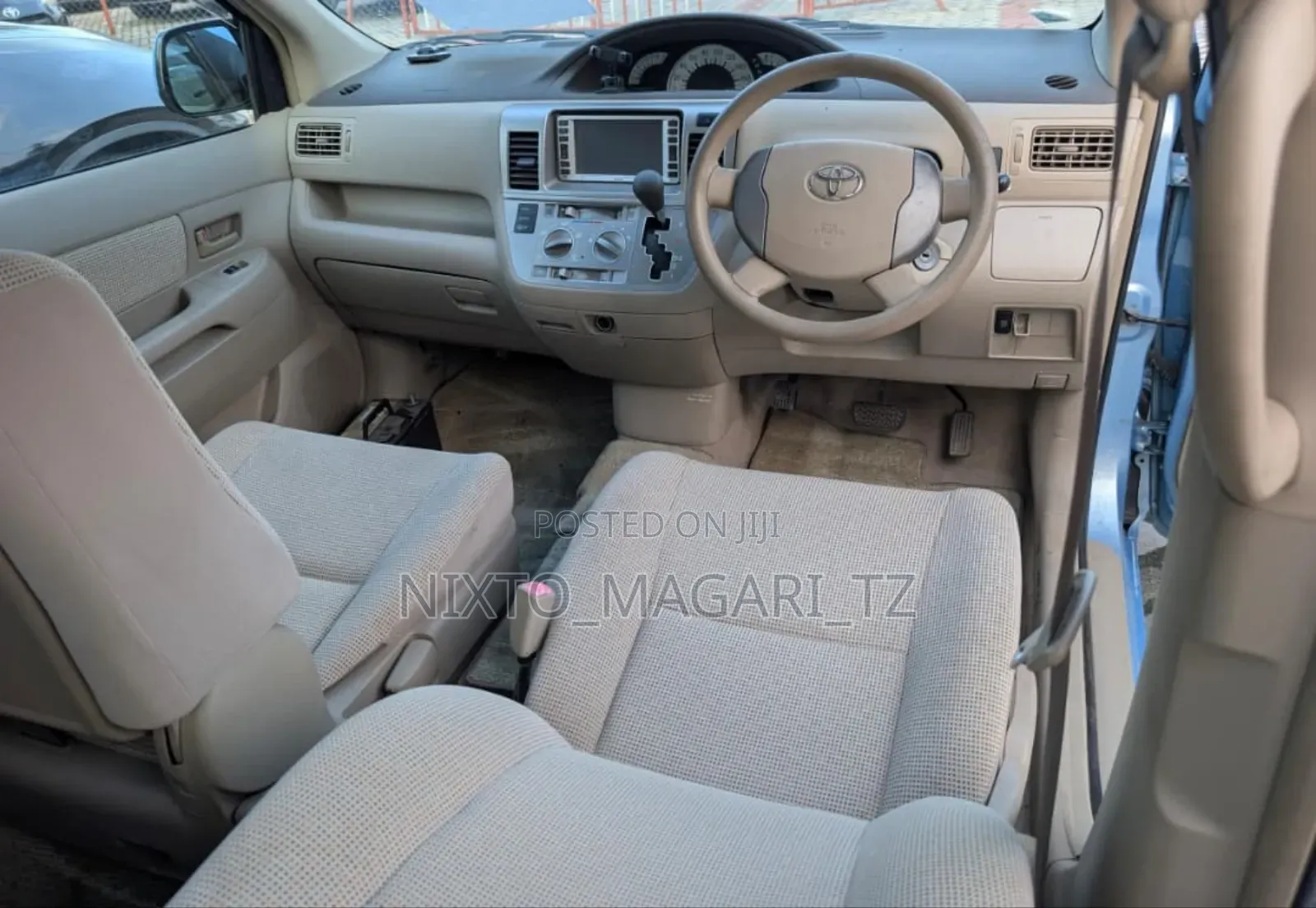 Toyota Raum 2004 Blue
