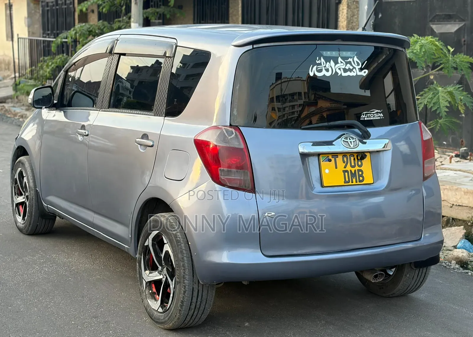 Toyota Ractis 1.5 AWD 2008 Gray