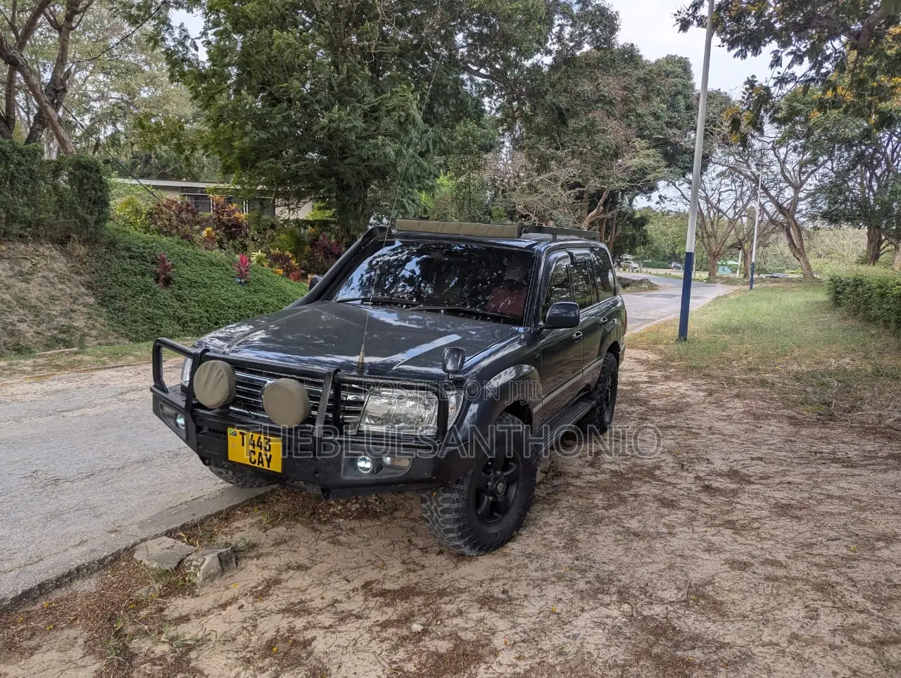 Toyota Land Cruiser 2003 Gray
