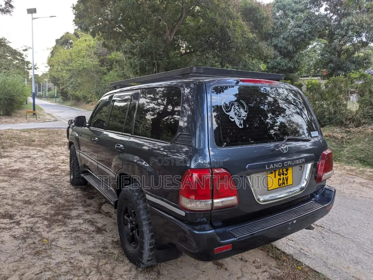 Toyota Land Cruiser 2003 Gray