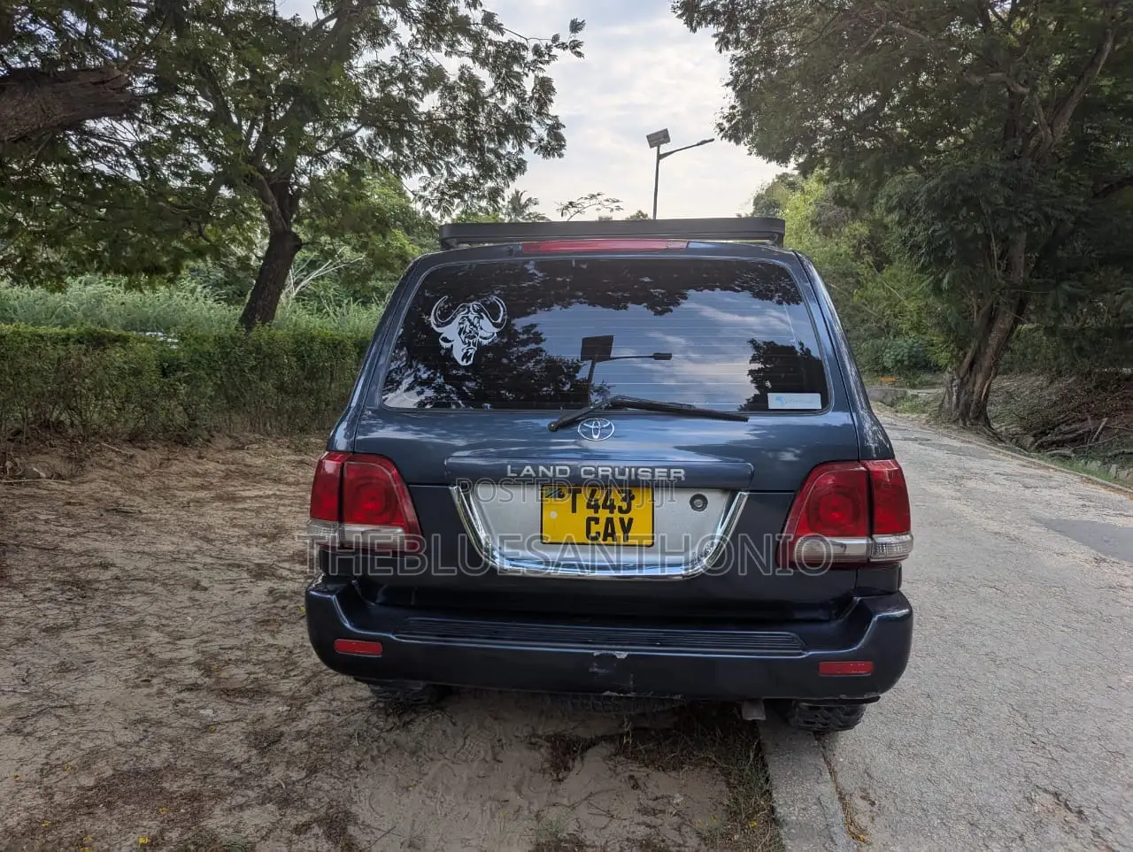Toyota Land Cruiser 2003 Gray