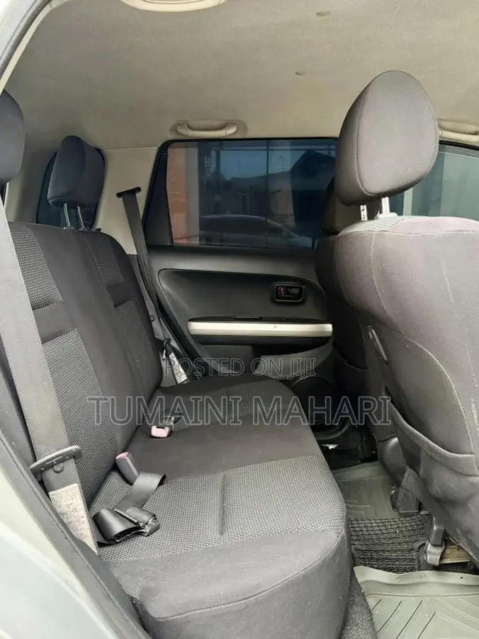 Toyota IST 2004 Silver
