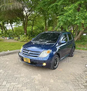 Toyota IST 2004 Blue