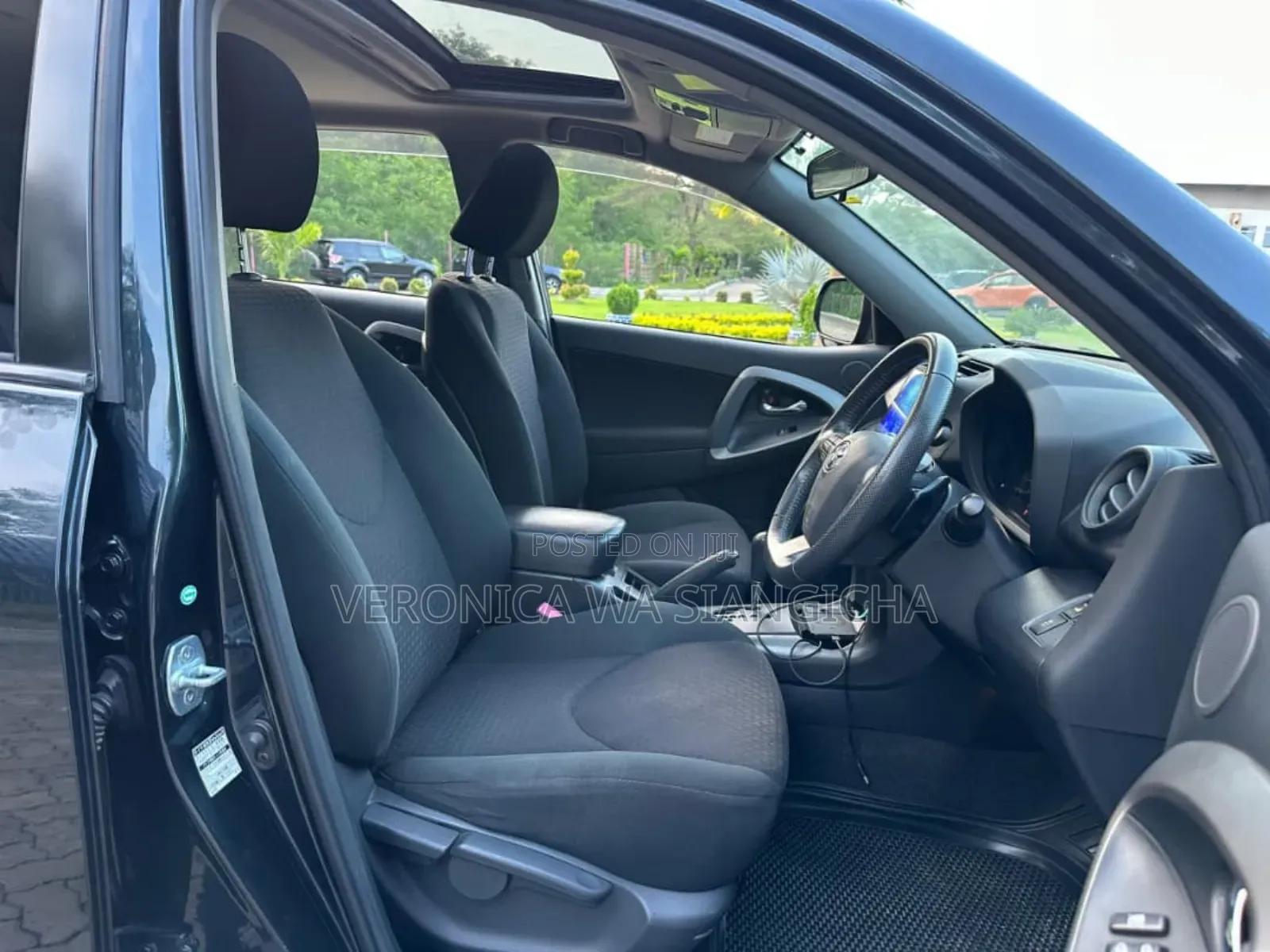 Toyota Vanguard 2012 Black