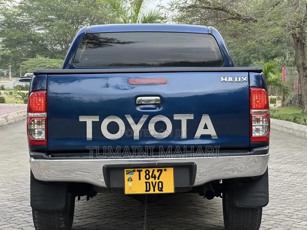 Toyota Hilux 2007 Blue