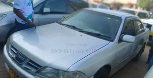 Toyota Carina 2000 Silver