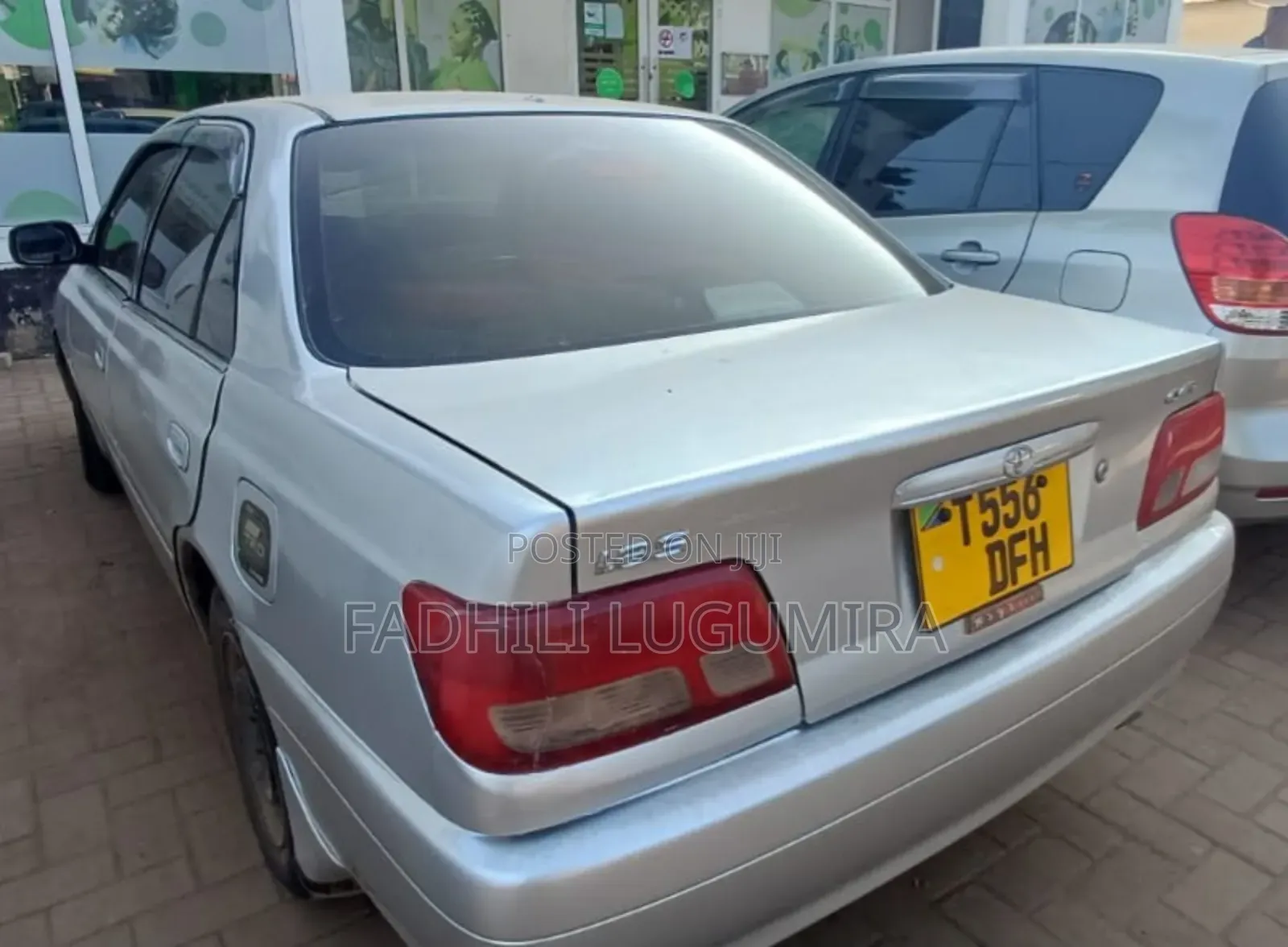 Toyota Carina 2000 Silver