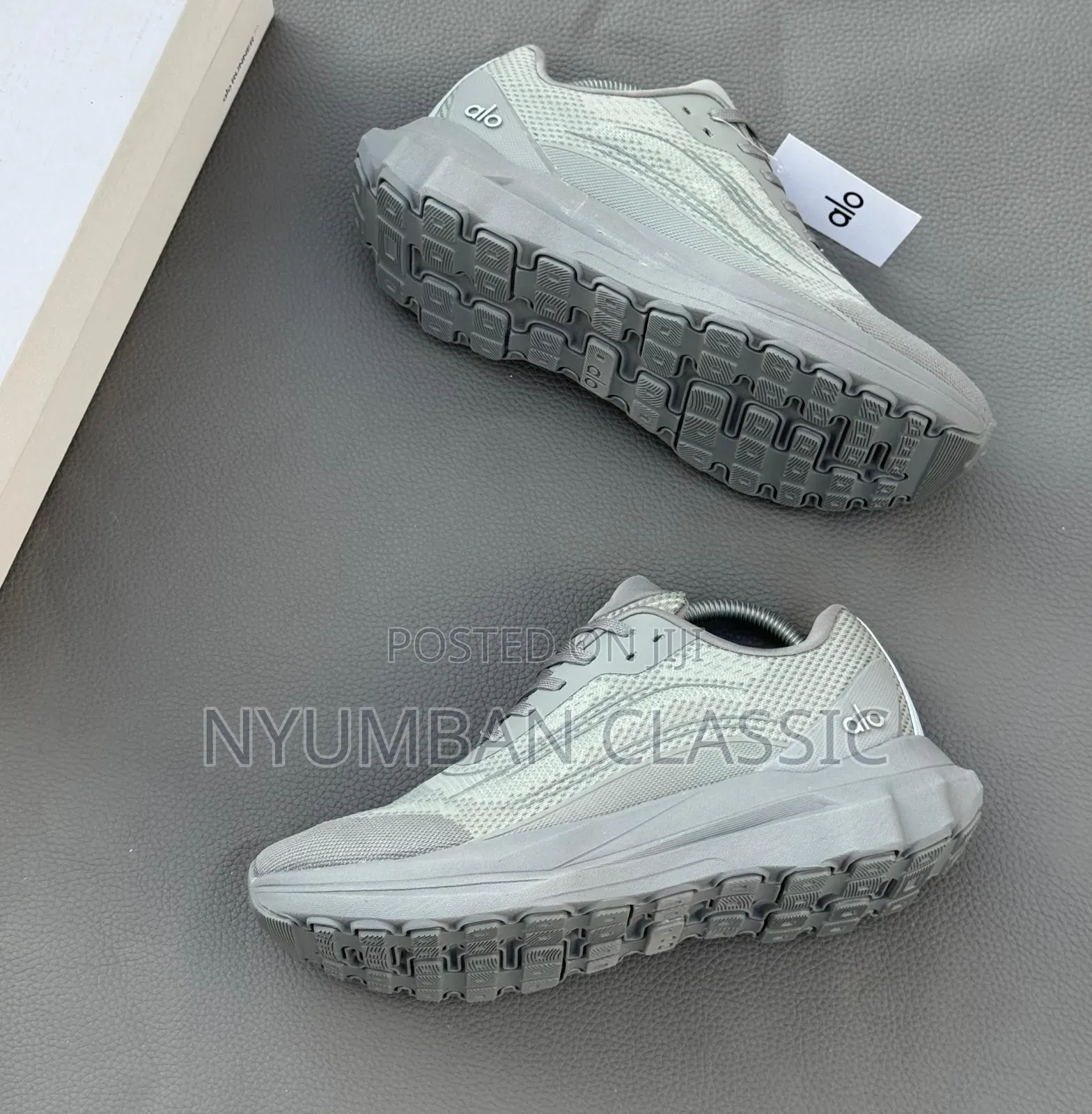 Alo Runner Sneakers Shoes