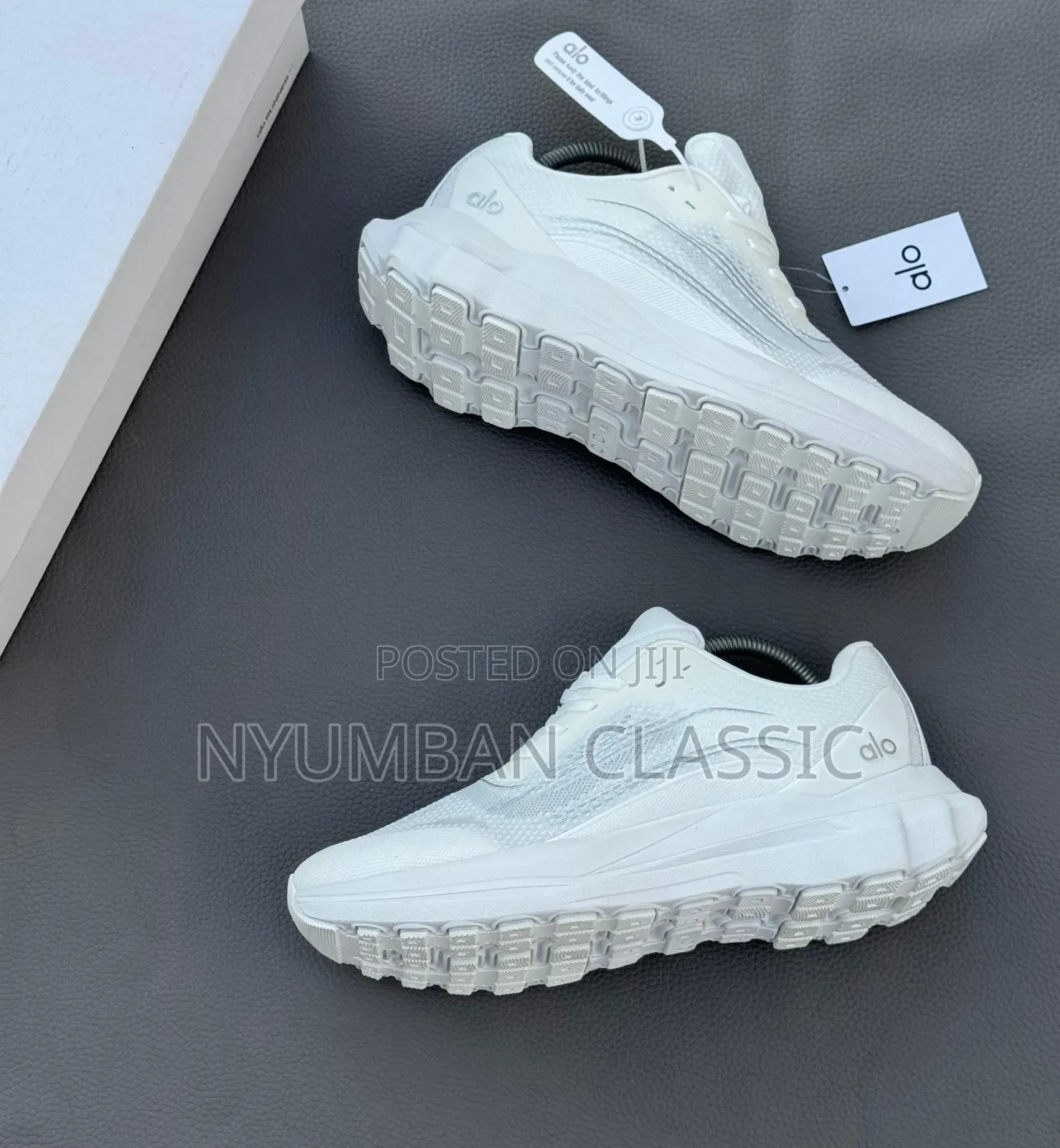 Alo Runner Sneakers Shoes