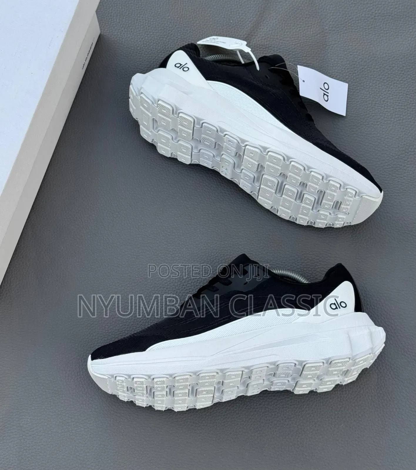 Alo Runner Sneakers Shoes