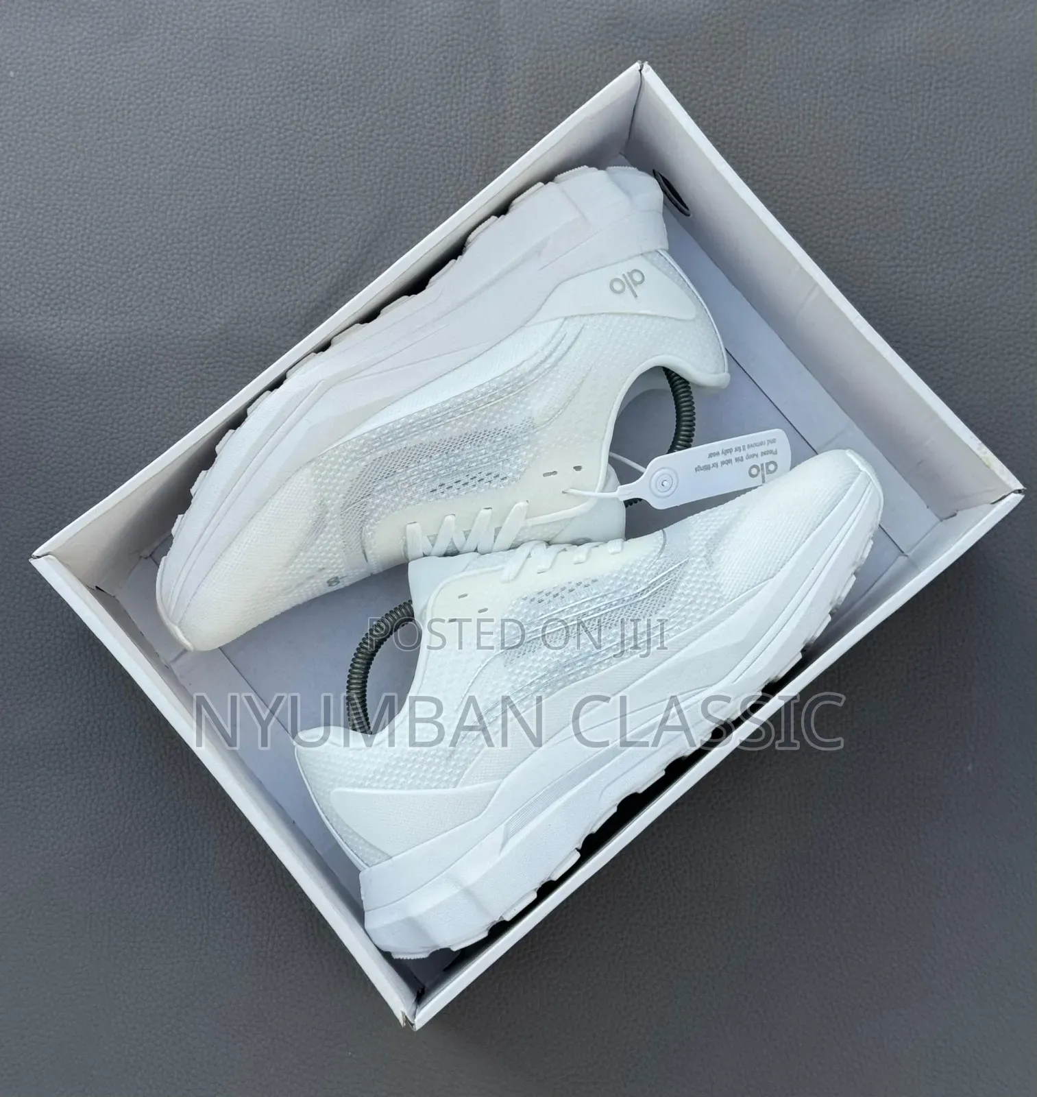 Alo Runner Sneakers Shoes