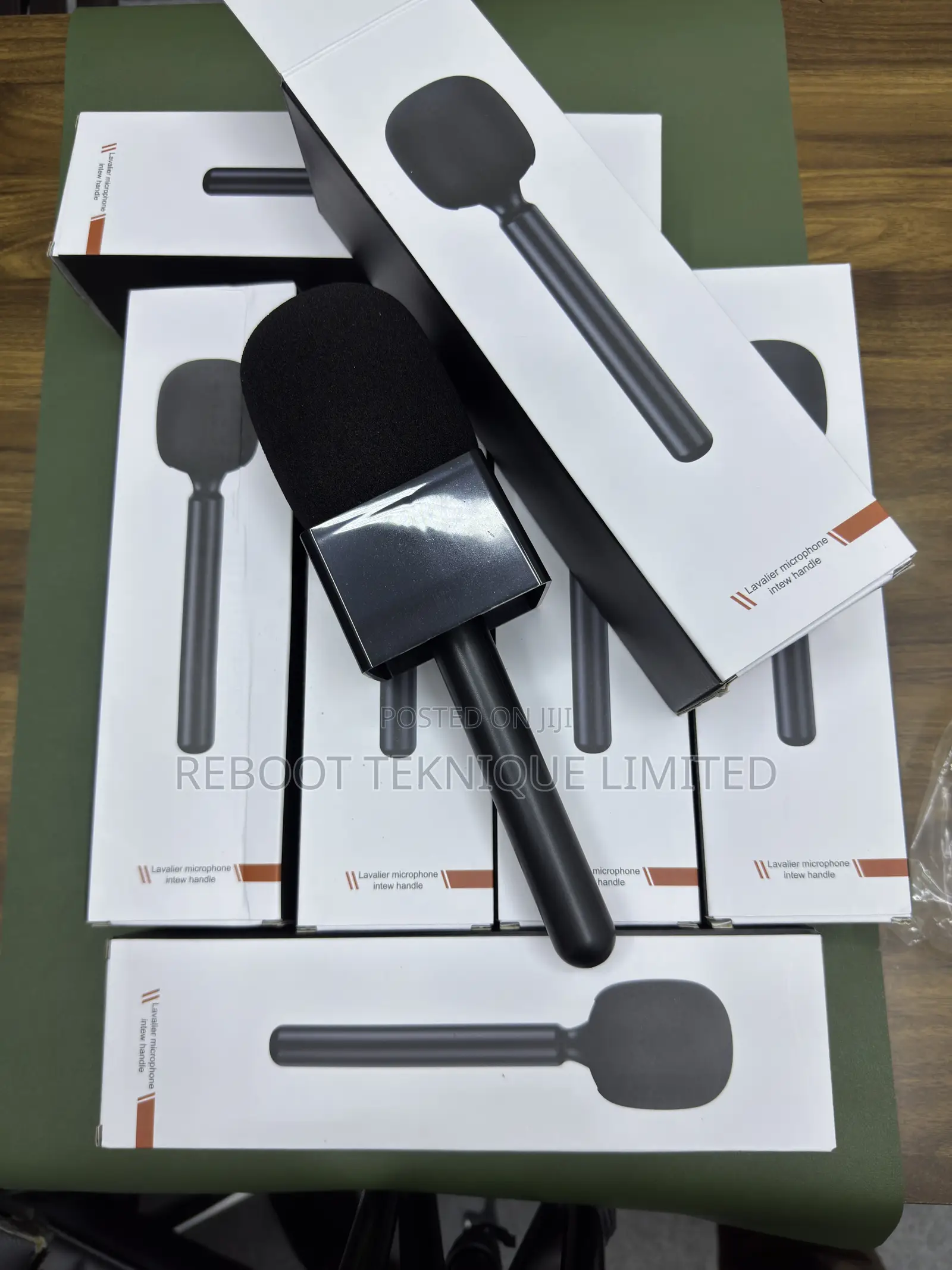 Mic Holder With Logo Box