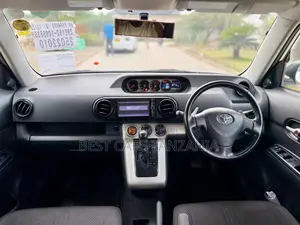 Toyota Corolla Rumion 2008 White
