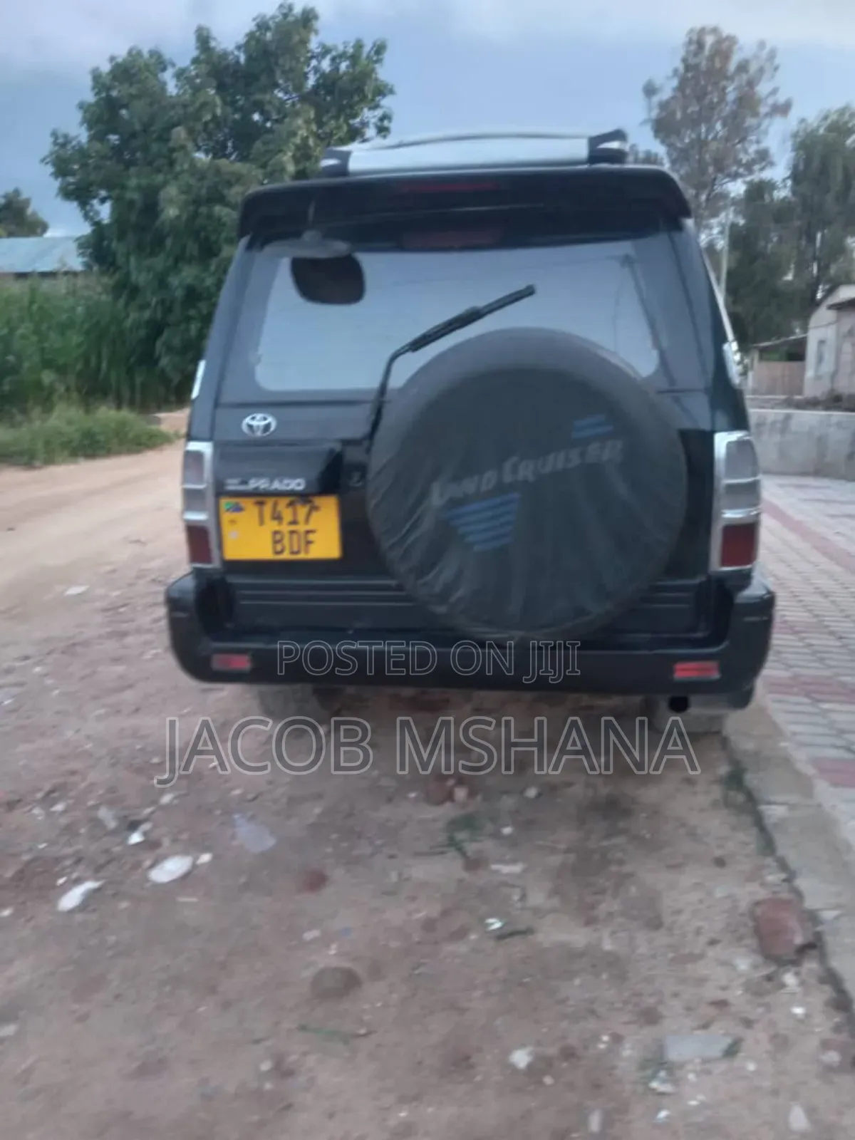 Toyota Land Cruiser 2002 Black
