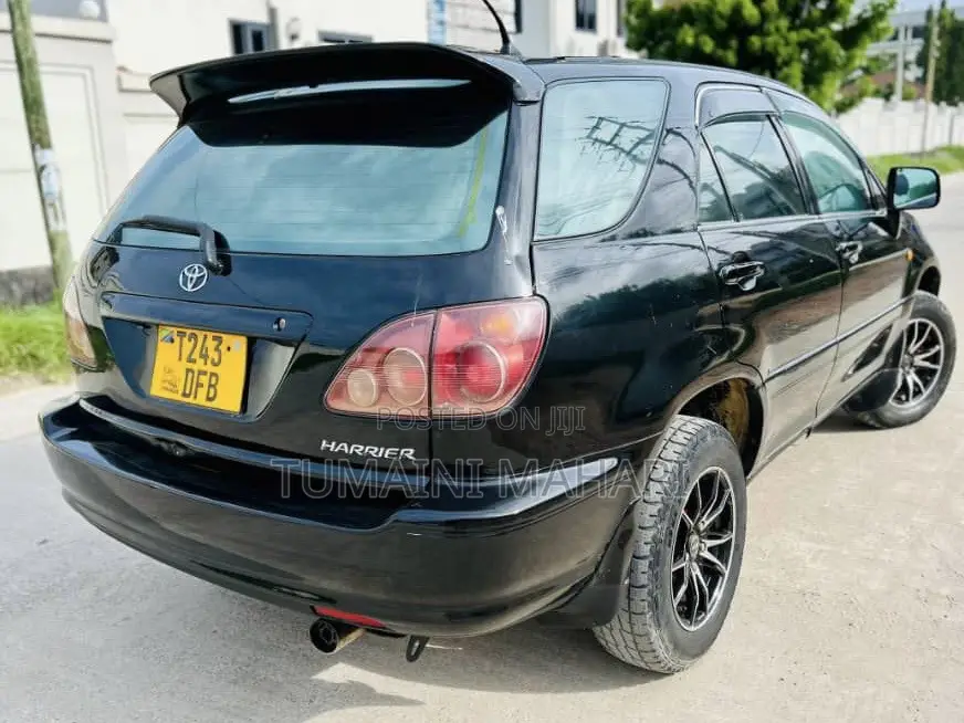 Toyota Harrier 2006 Black