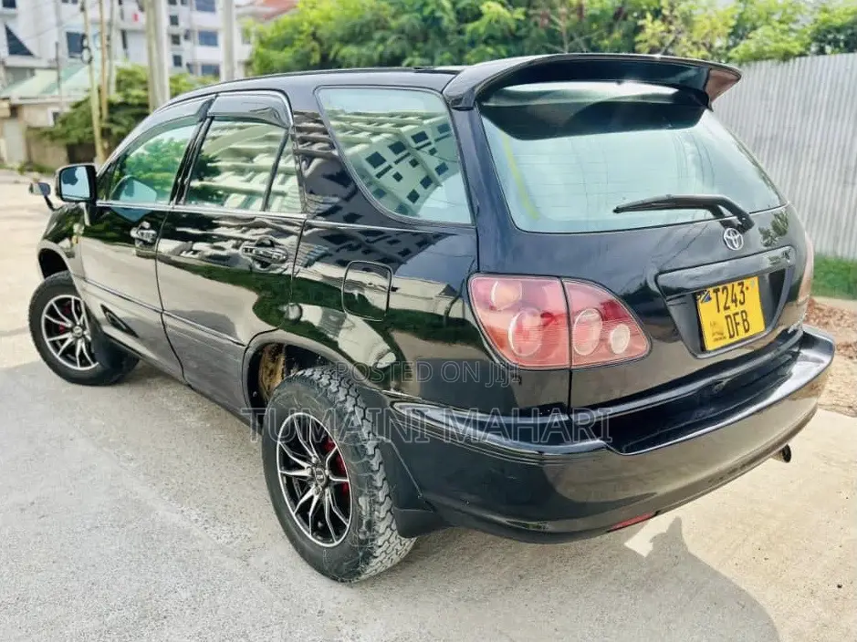 Toyota Harrier 2006 Black