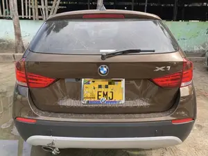 BMW X1 2011 Brown
