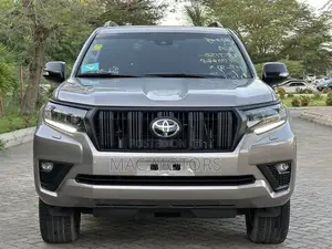 Toyota Land Cruiser Prado 2.7 2023 Gray