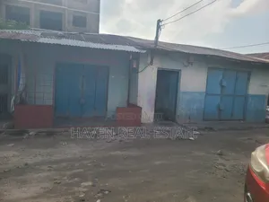 Kiwanja Kinauzwa Mtoni Kwa Azizi Ally