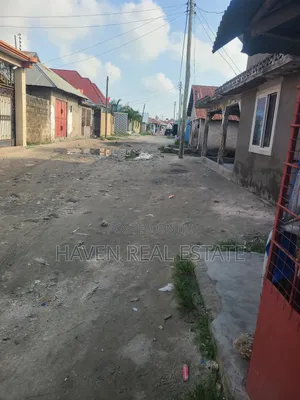 Kiwanja Kinauzwa Mtoni Kwa Azizi Ally