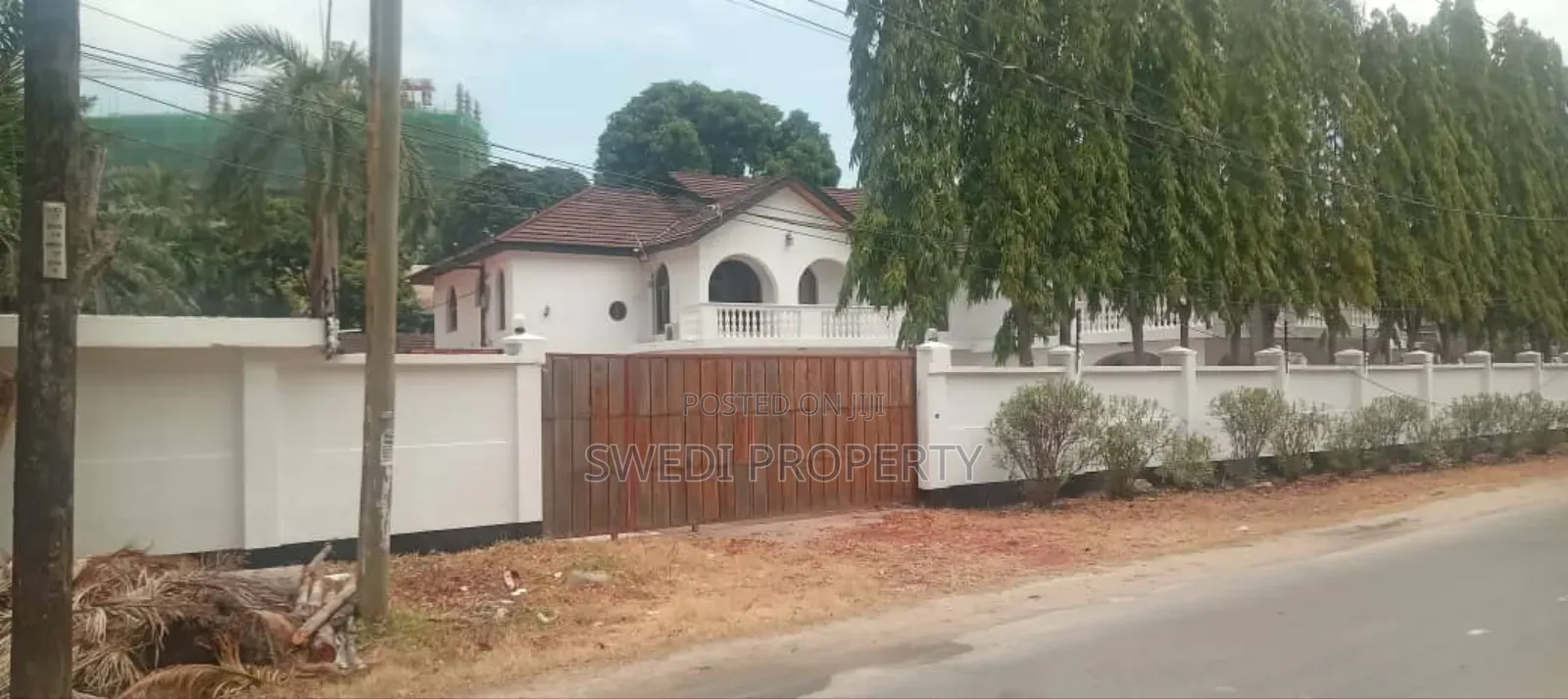 14bdrm Bungalow in Swedi Property, Mikocheni for rent