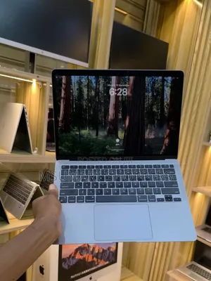 New Laptop Apple MacBook Air 2020 M1 8GB Apple M1 SSD 256GB