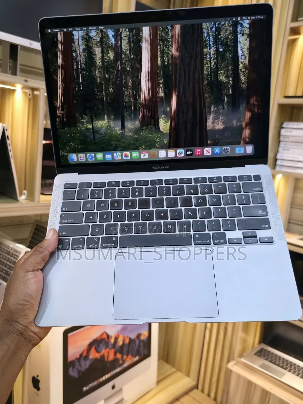 New Laptop Apple MacBook Air 2020 M1 8GB Apple M1 SSD 256GB