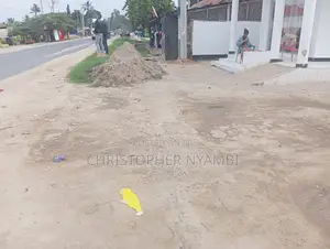 Kiwanja Na Nyumba