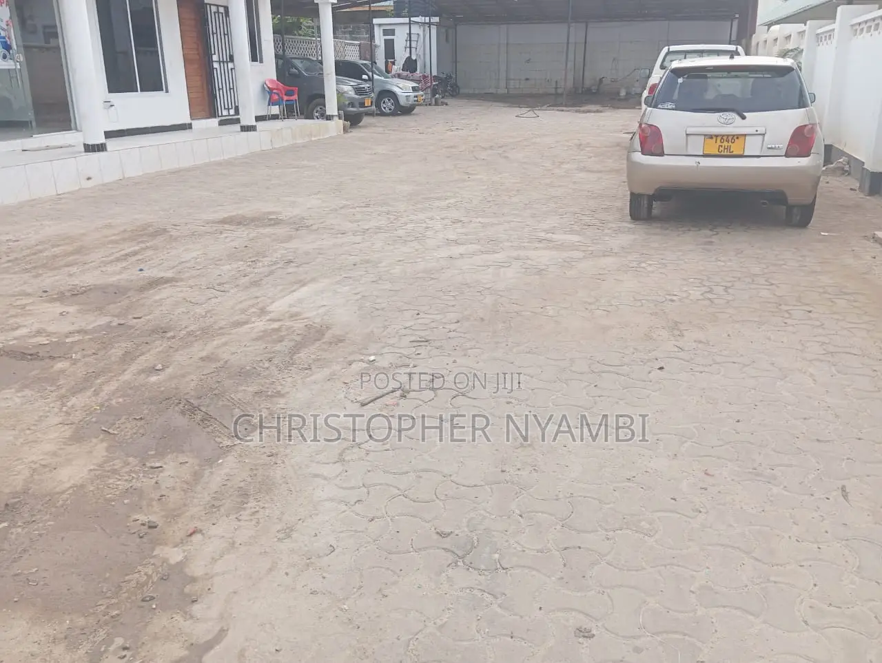 Kiwanja Na Nyumba