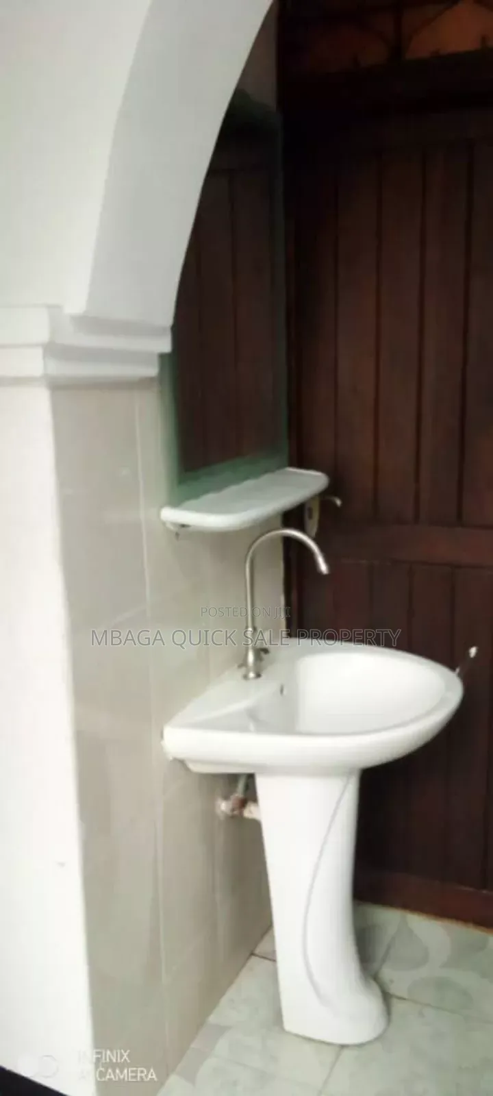 7bdrm House in Mikocheni for rent