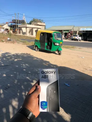 New Samsung Galaxy A17 5G 128 GB Black